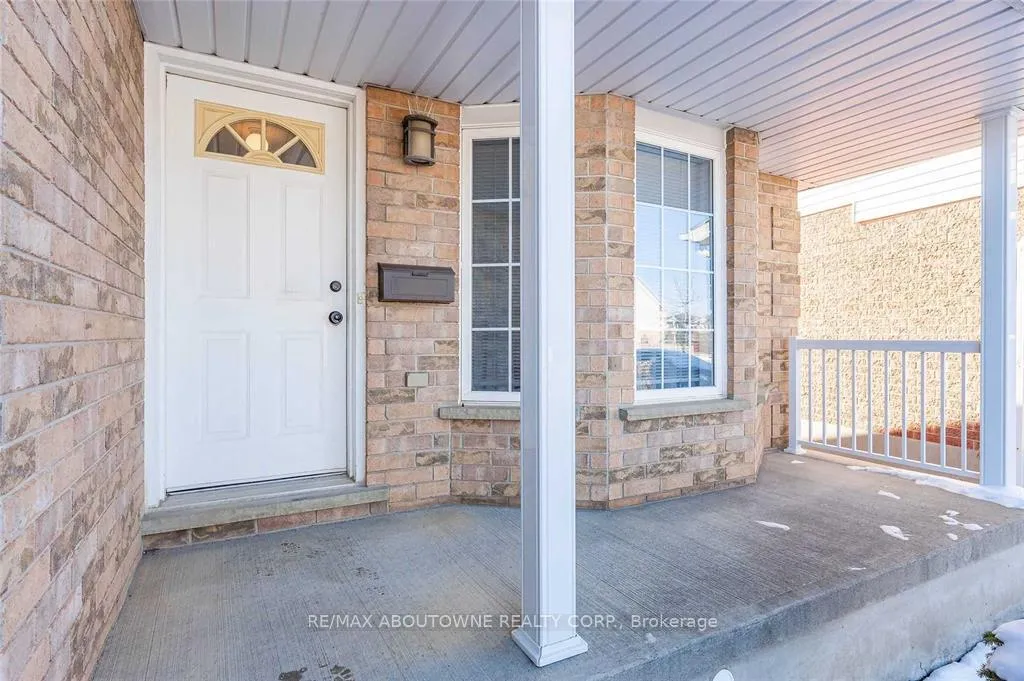 Photo 2 of Unit MAIN, 51 Boulder Crescent, Guelph, Clairfields/Hanlon Business Park — HOMEH