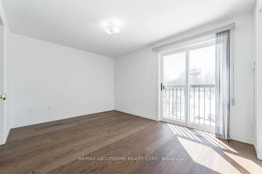Photo 12 of Unit MAIN, 51 Boulder Crescent, Guelph, Clairfields/Hanlon Business Park — HOMEH