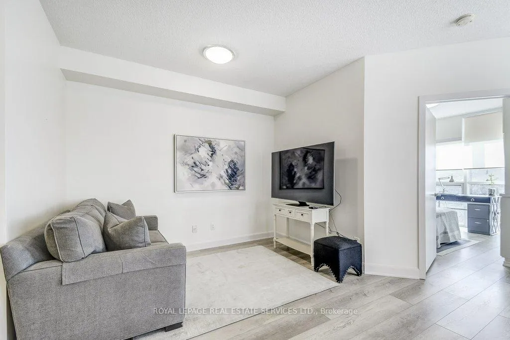 Photo 10 of Unit 610, 551 Maple Avenue, Burlington, Brant — HOMEH