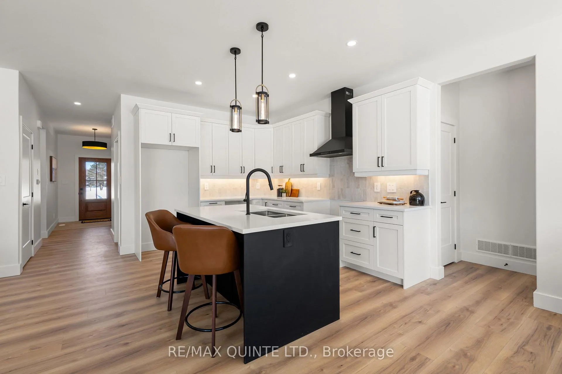 Photo 24 of 8 Deerview Drive, Quinte West, Murray Ward — HOMEH
