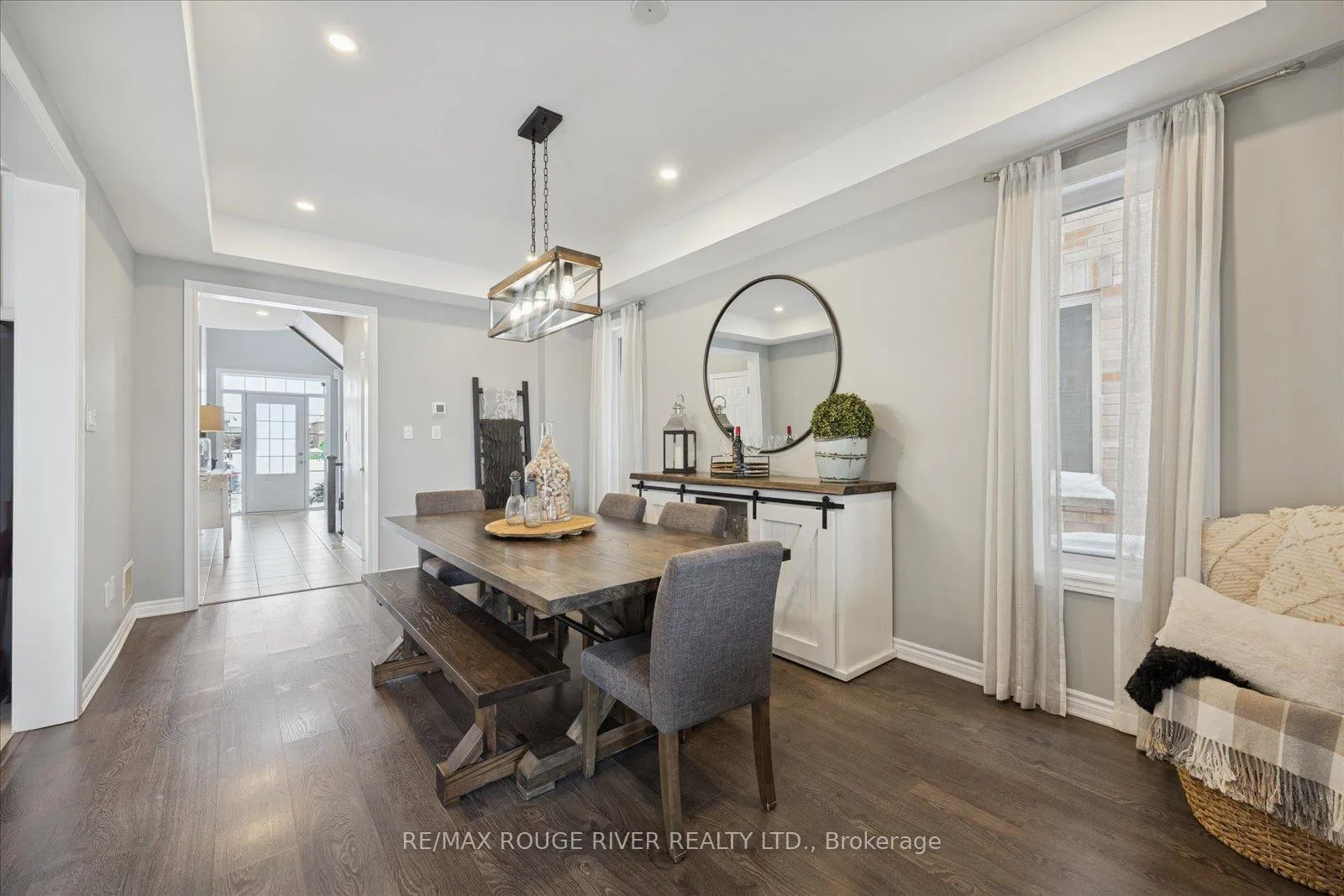 Photo 6 of 42 Doctor Archer Drive, Scugog, Port Perry — HOMEH