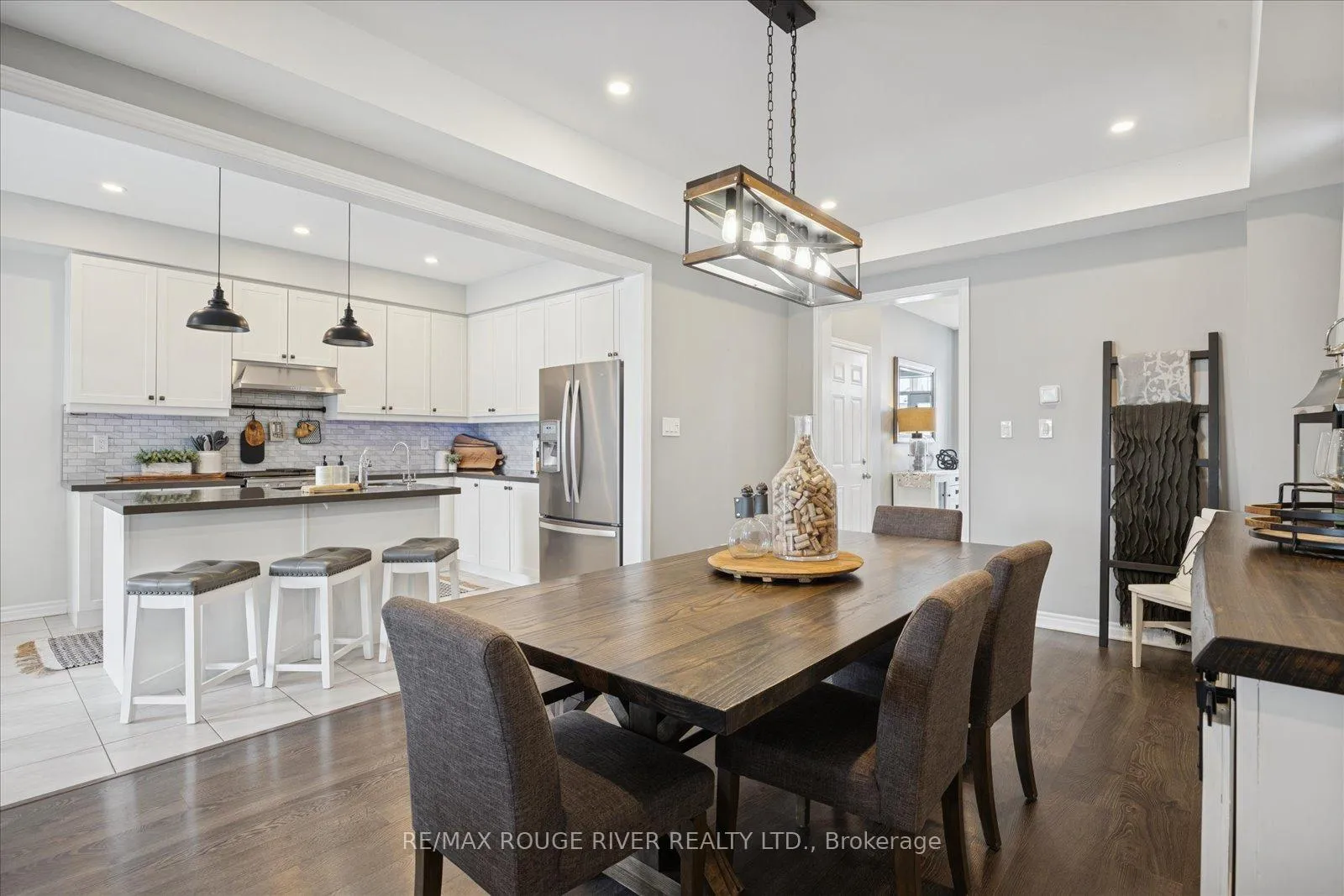 Photo 9 of 42 Doctor Archer Drive, Scugog, Port Perry — HOMEH