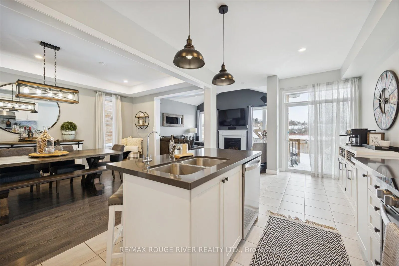Photo 13 of 42 Doctor Archer Drive, Scugog, Port Perry — HOMEH