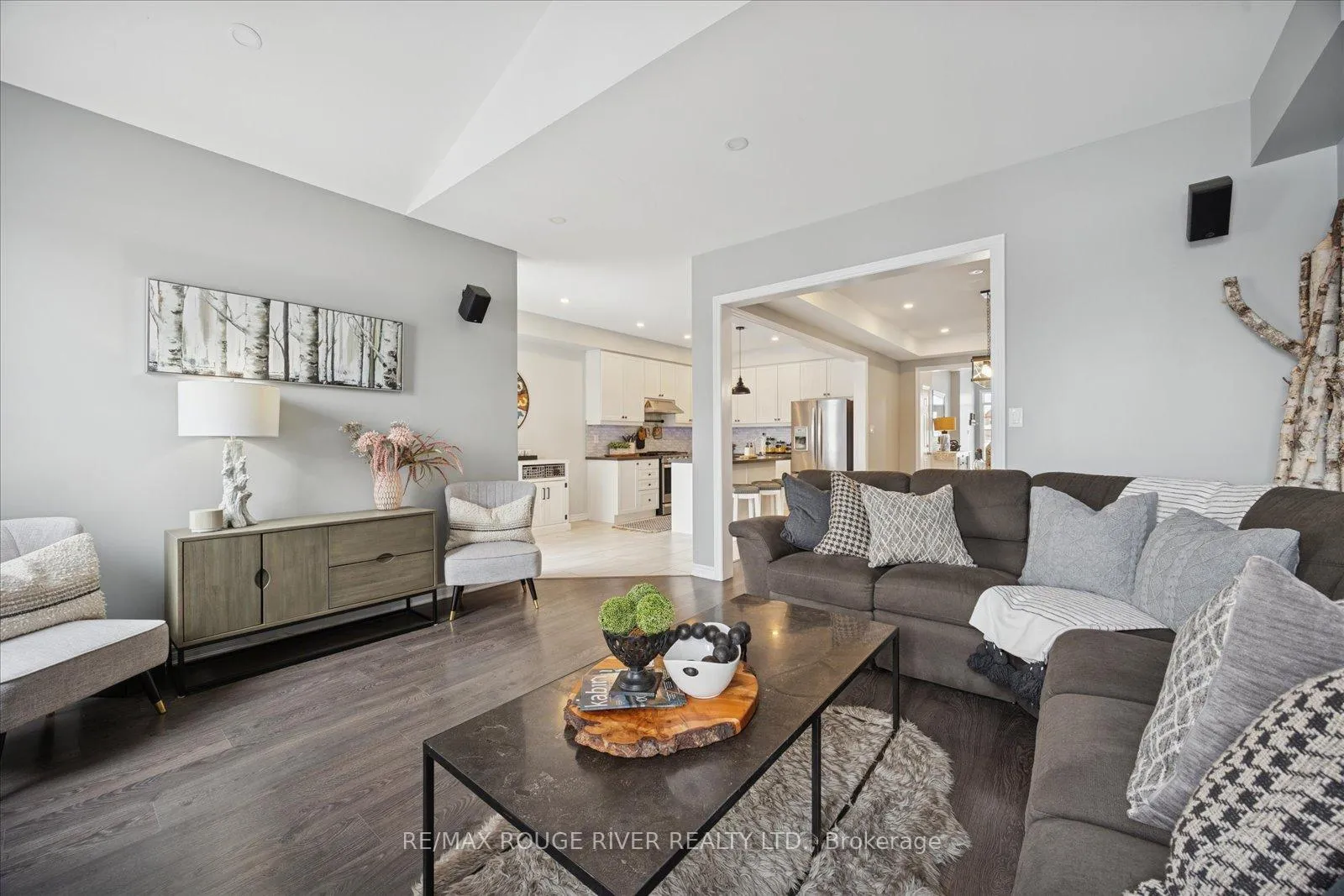 Photo 15 of 42 Doctor Archer Drive, Scugog, Port Perry — HOMEH