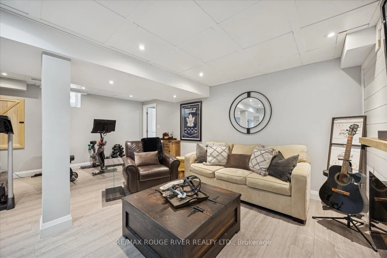 Photo 32 of 42 Doctor Archer Drive, Scugog, Port Perry — HOMEH