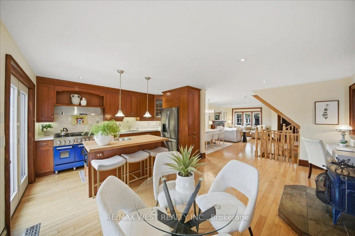 Photo 15 of 69 Mayfield Avenue, Toronto, High Park-Swansea — HOMEH