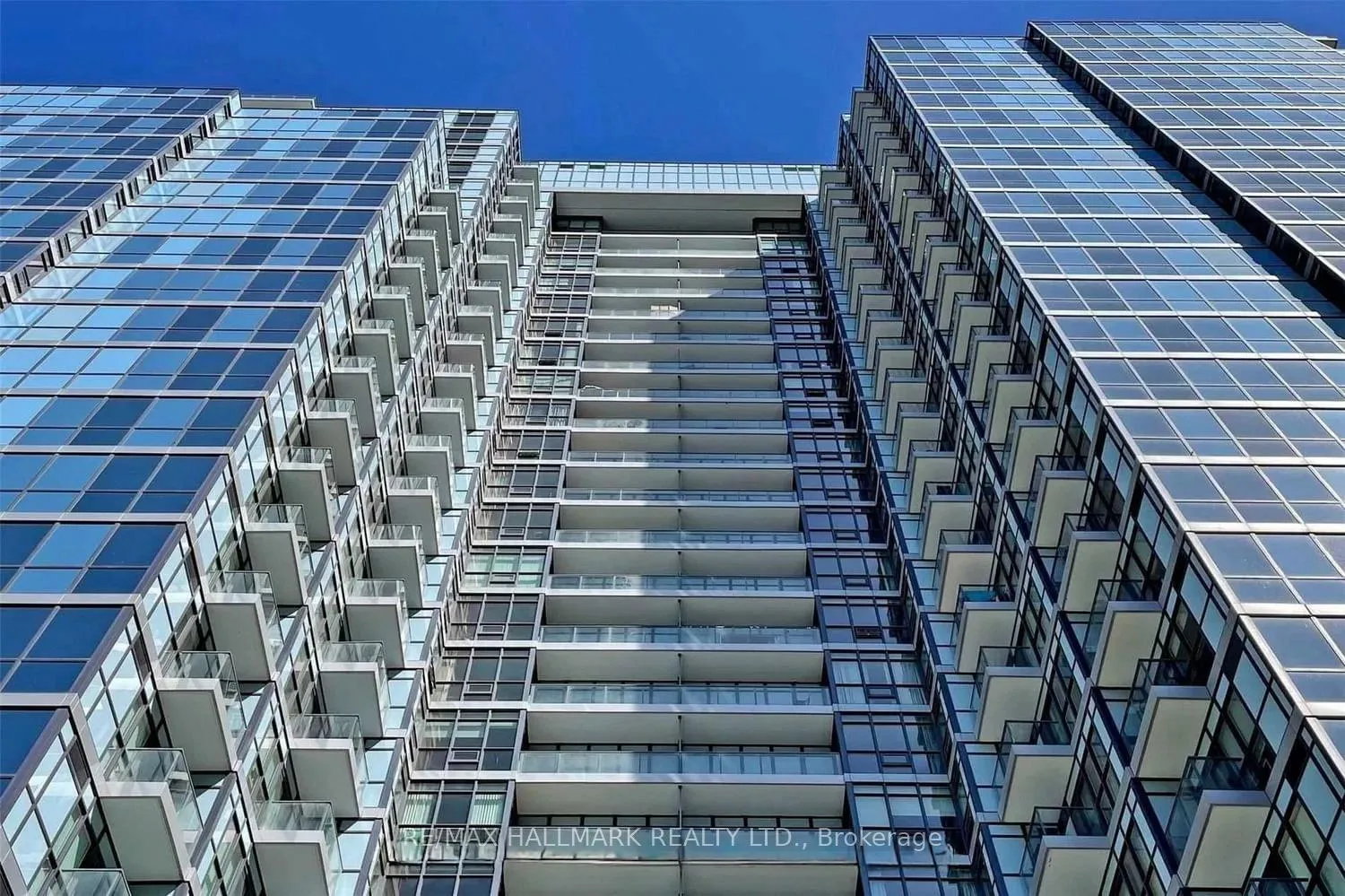 Front of Unit 1210, 210 Simcoe Street E