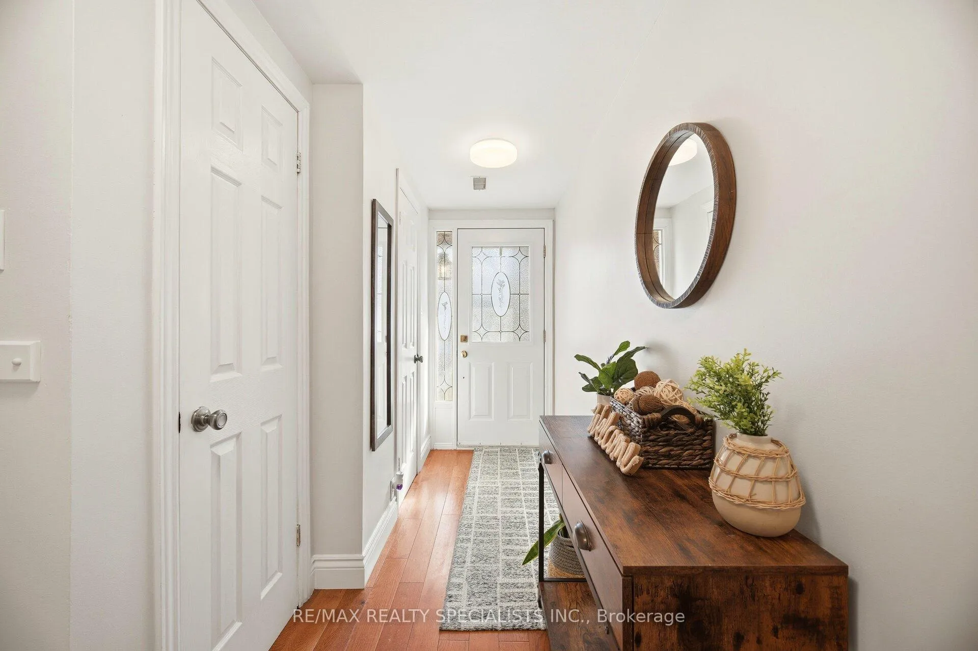 Photo 3 of Unit 41, 371 Bronte Street S, Milton, Old Milton — HOMEH