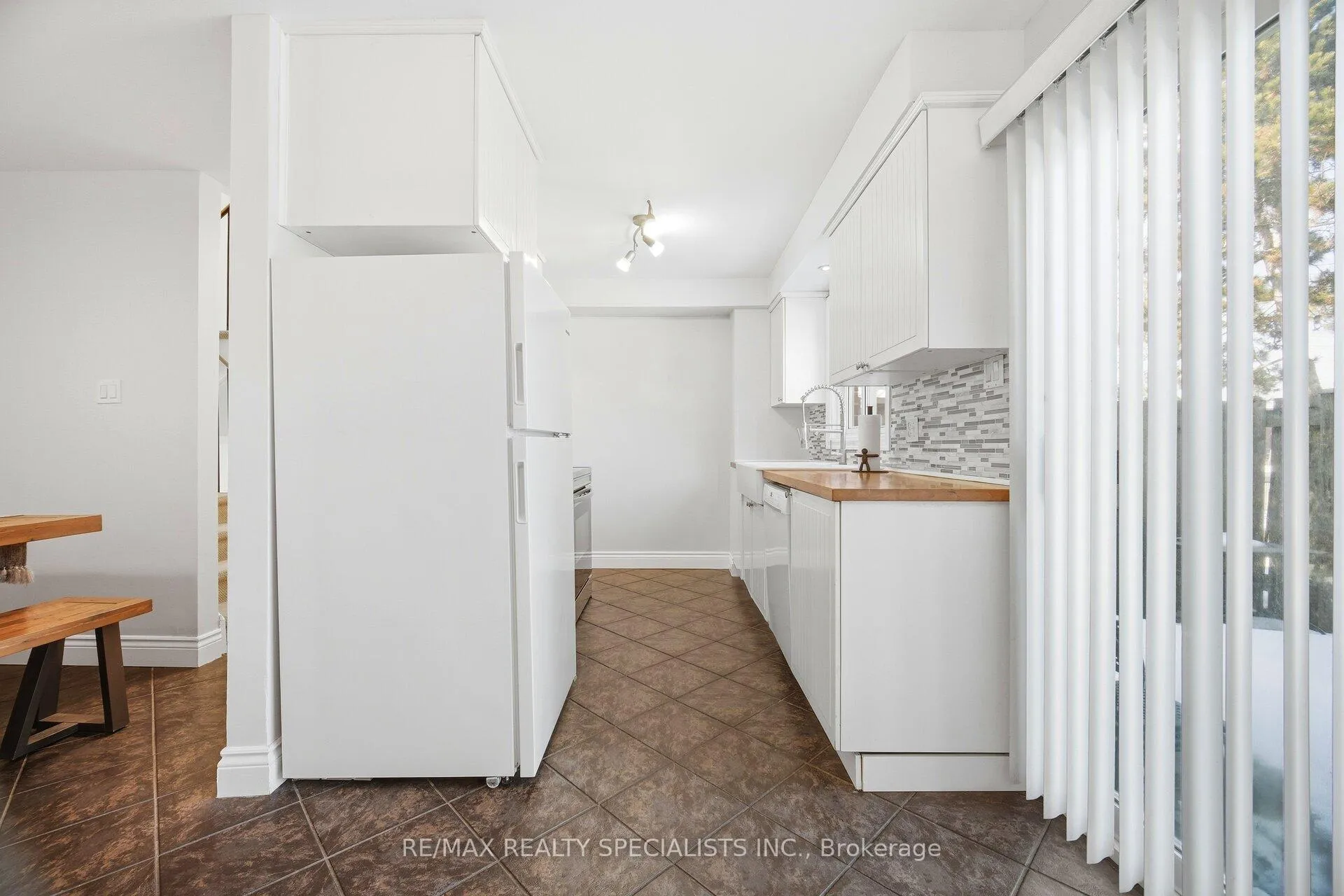 Photo 10 of Unit 41, 371 Bronte Street S, Milton, Old Milton — HOMEH