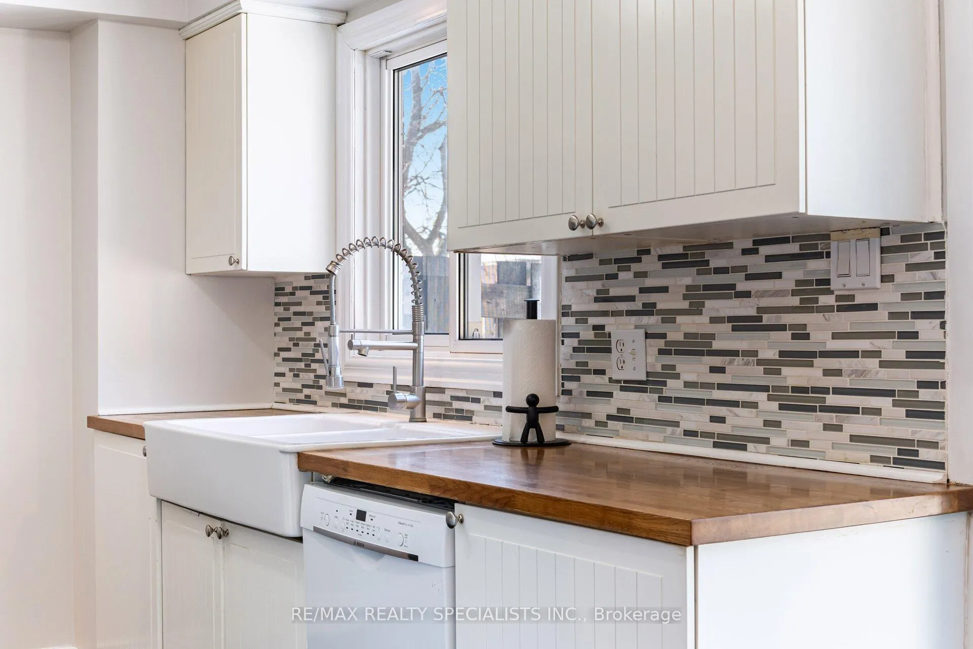 Photo 11 of Unit 41, 371 Bronte Street S, Milton, Old Milton — HOMEH