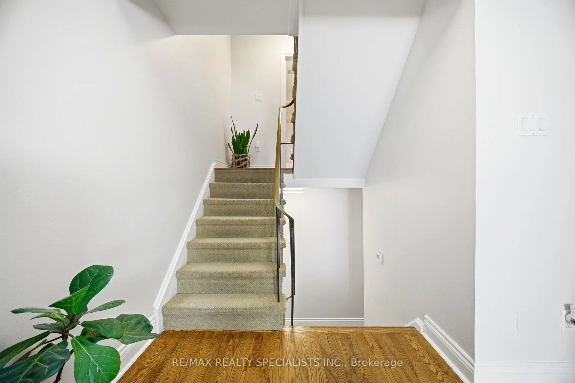 Photo 25 of Unit 41, 371 Bronte Street S, Milton, Old Milton — HOMEH