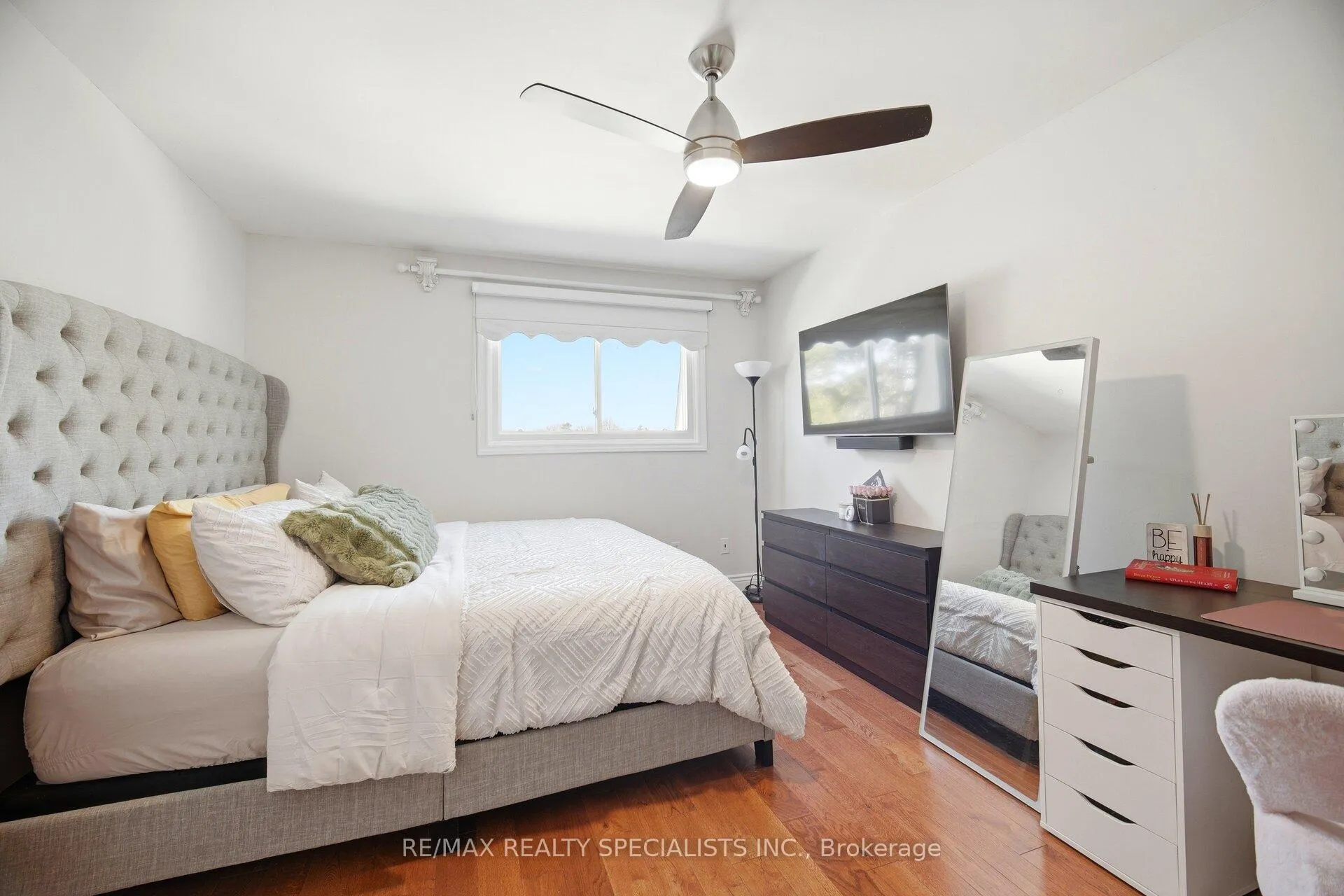 Photo 26 of Unit 41, 371 Bronte Street S, Milton, Old Milton — HOMEH