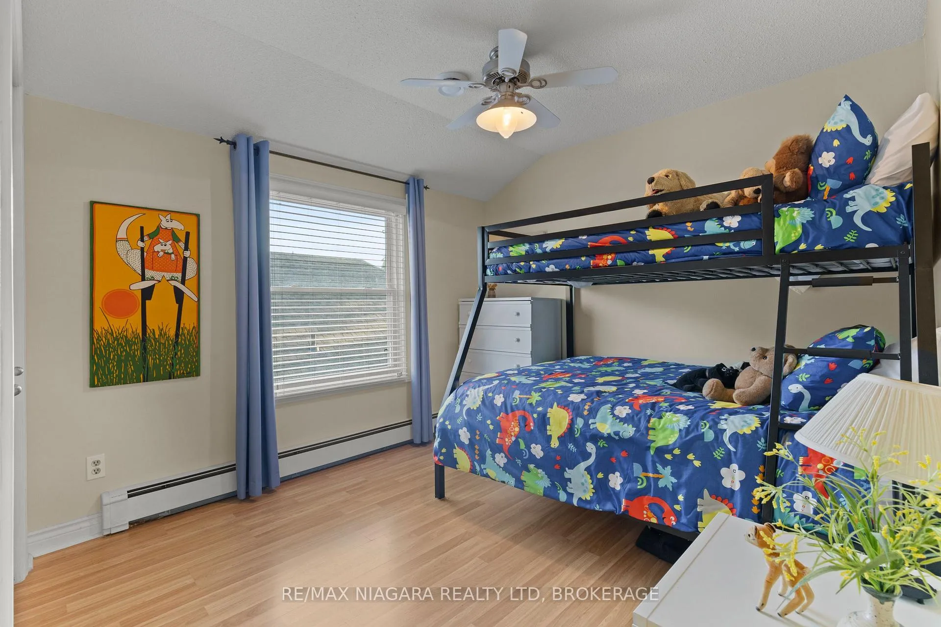 Photo 19 of 123 South Drive, St. Catharines, Old Glenridge — HOMEH