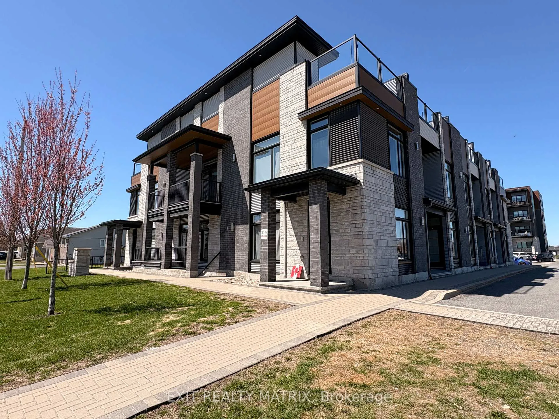 Front of Unit 104, 17 Aquatria Street