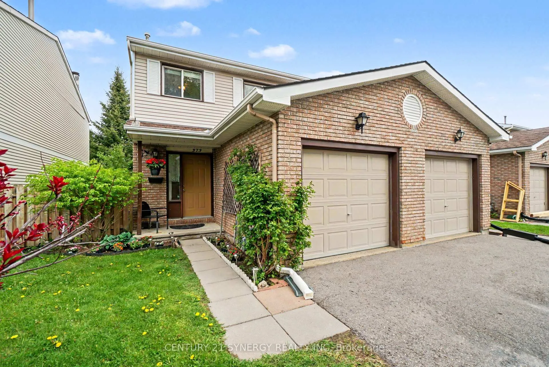 Photo 2 of 373 Monica Crescent, Ottawa, Bilberry Creek/Queenswood Heights — HOMEH