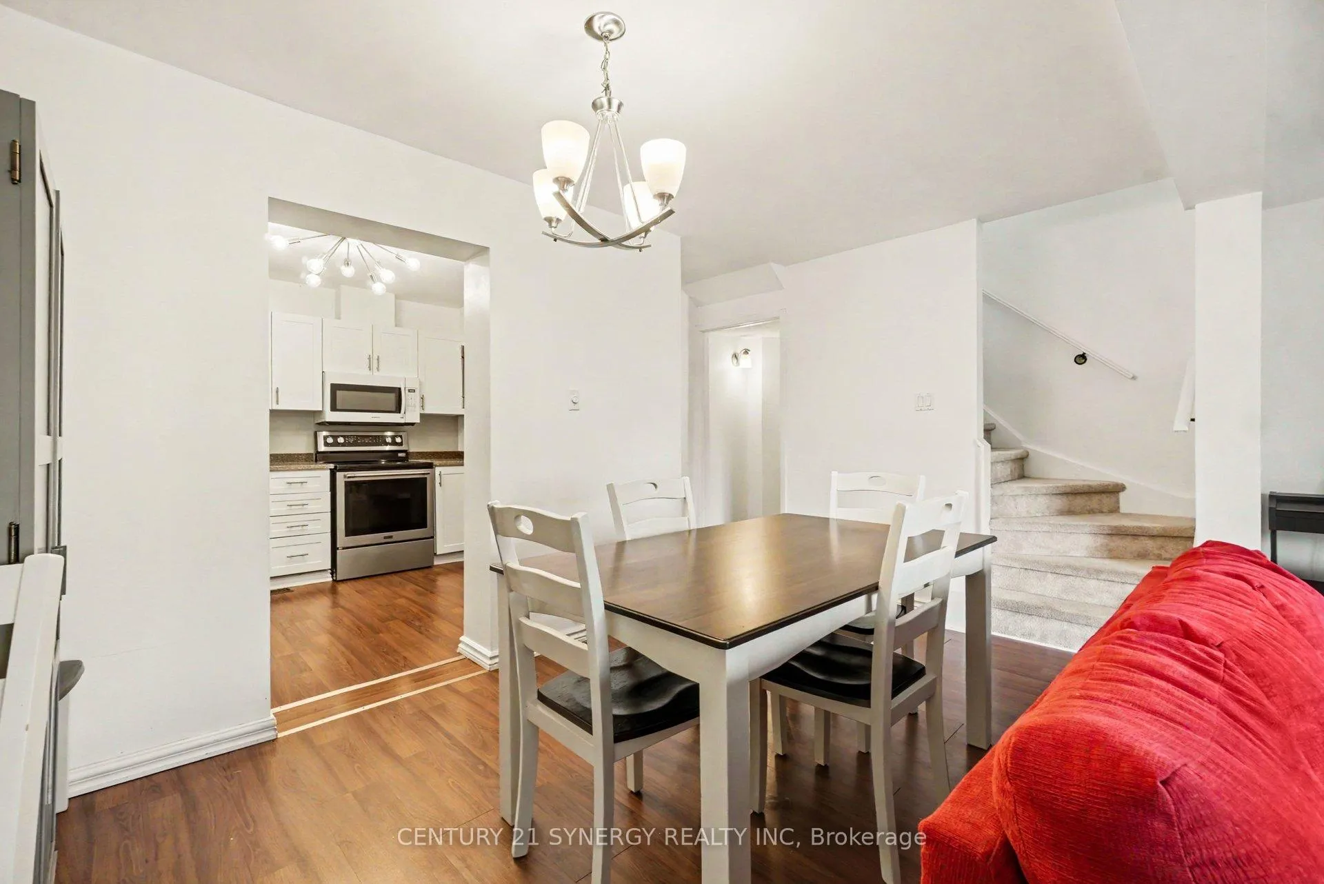 Photo 15 of 373 Monica Crescent, Ottawa, Bilberry Creek/Queenswood Heights — HOMEH