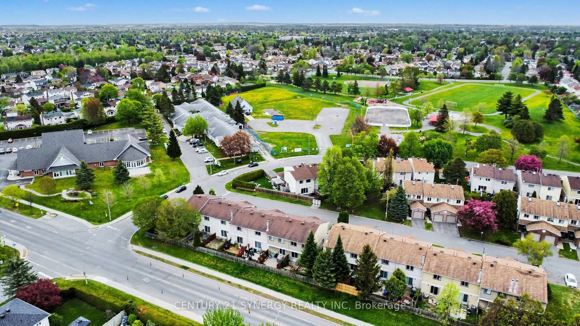 Photo 36 of 373 Monica Crescent, Ottawa, Bilberry Creek/Queenswood Heights — HOMEH