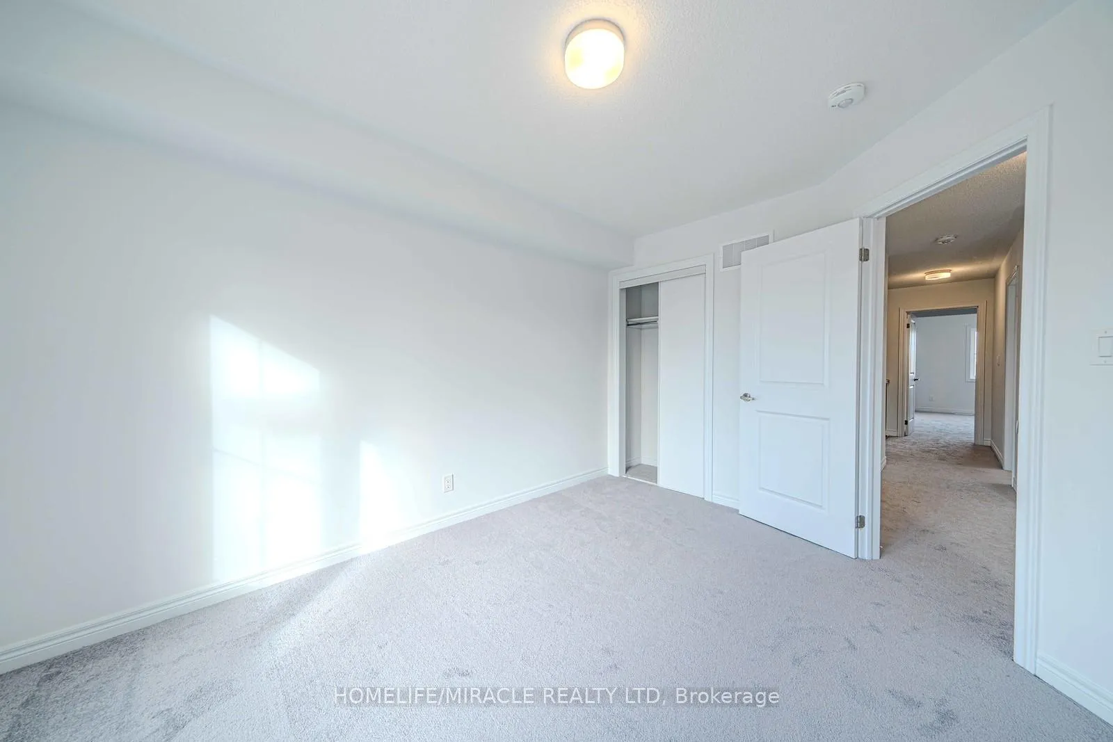 Photo 1 of 1054 Lockie Drive, Oshawa, Taunton — HOMEH