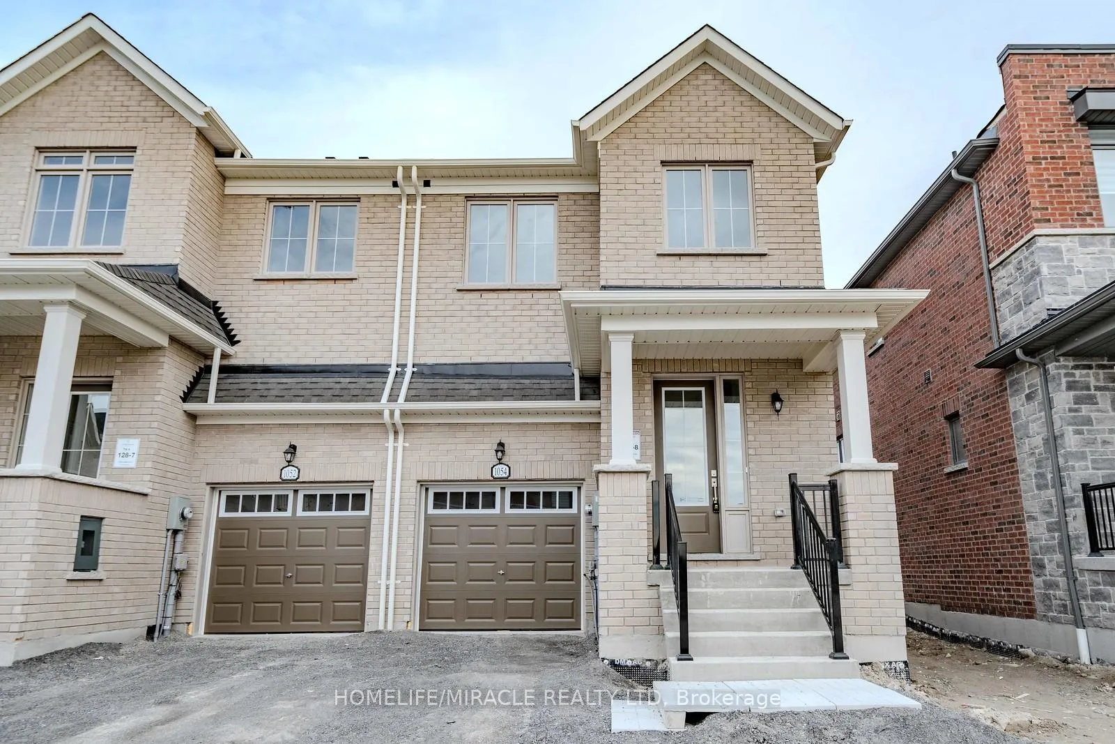 Photo 8 of 1054 Lockie Drive, Oshawa, Taunton — HOMEH