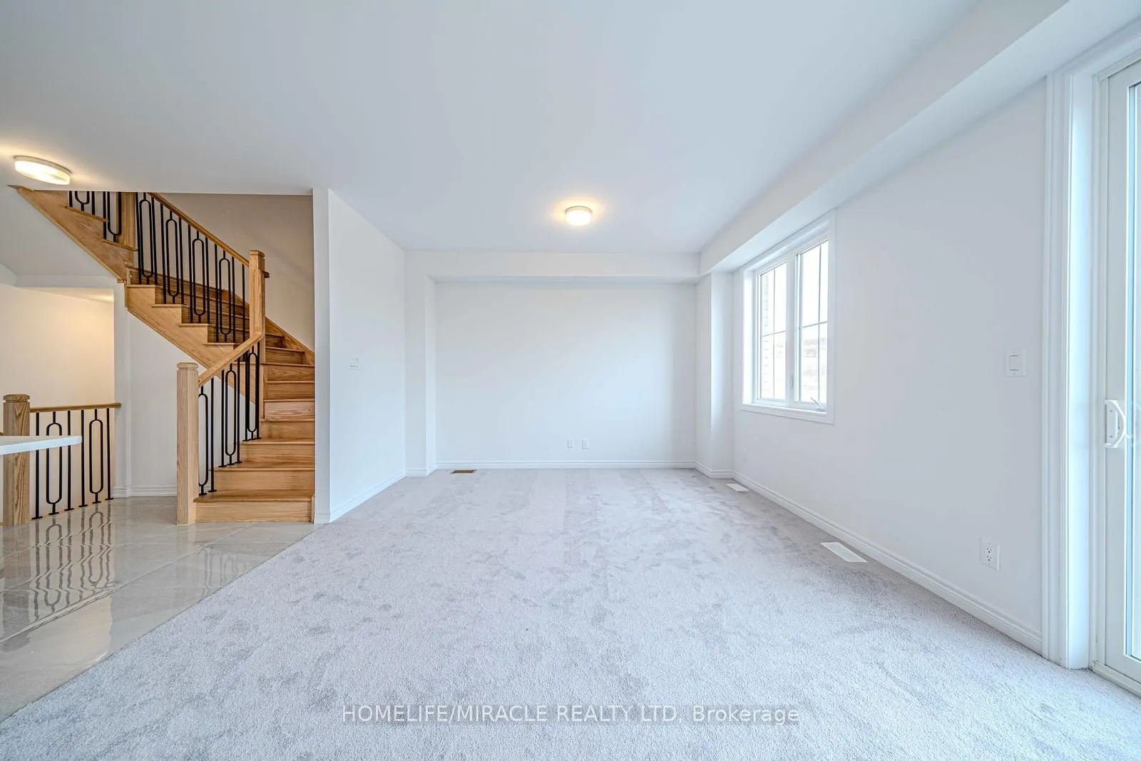 Photo 18 of 1054 Lockie Drive, Oshawa, Taunton — HOMEH