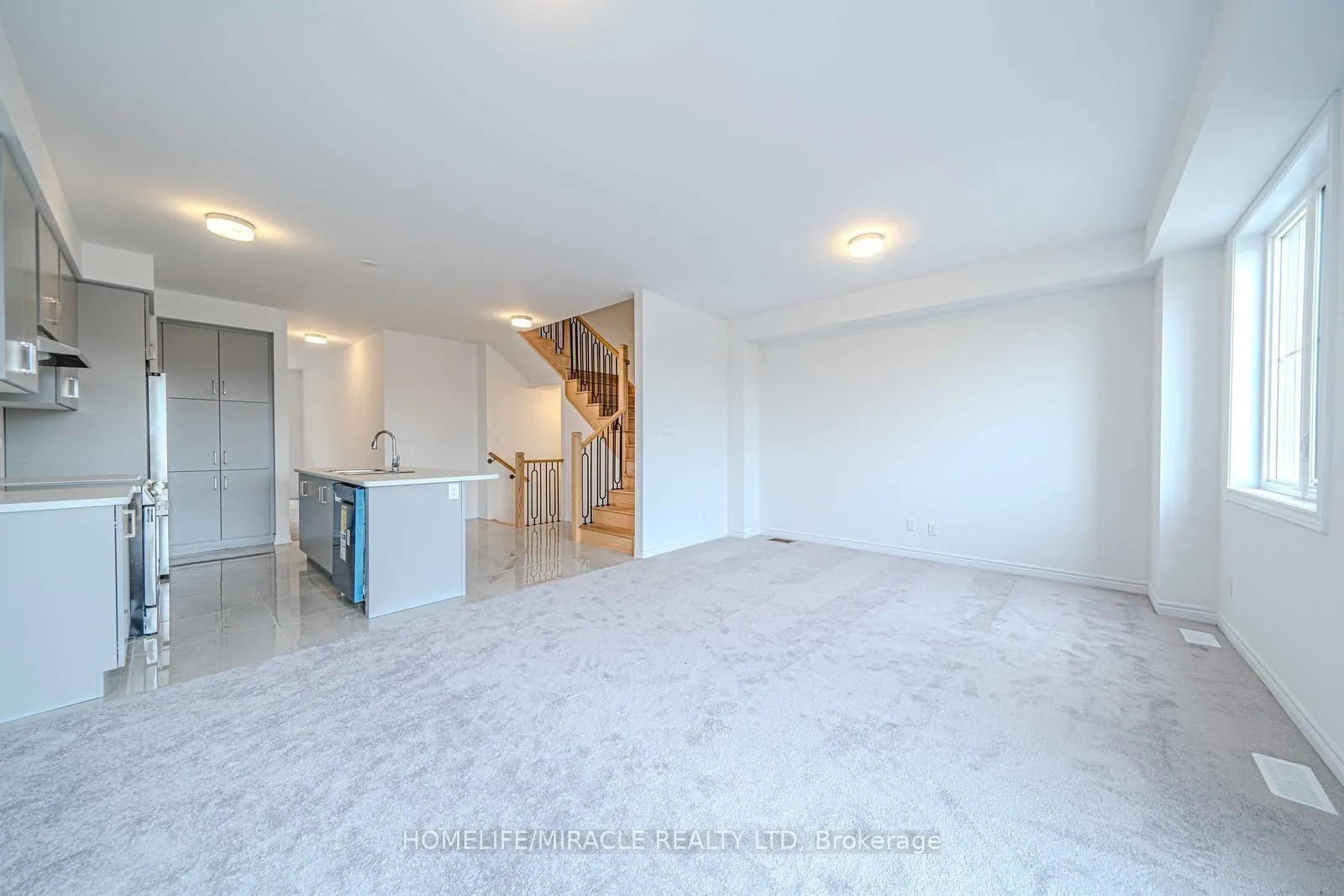 Photo 19 of 1054 Lockie Drive, Oshawa, Taunton — HOMEH