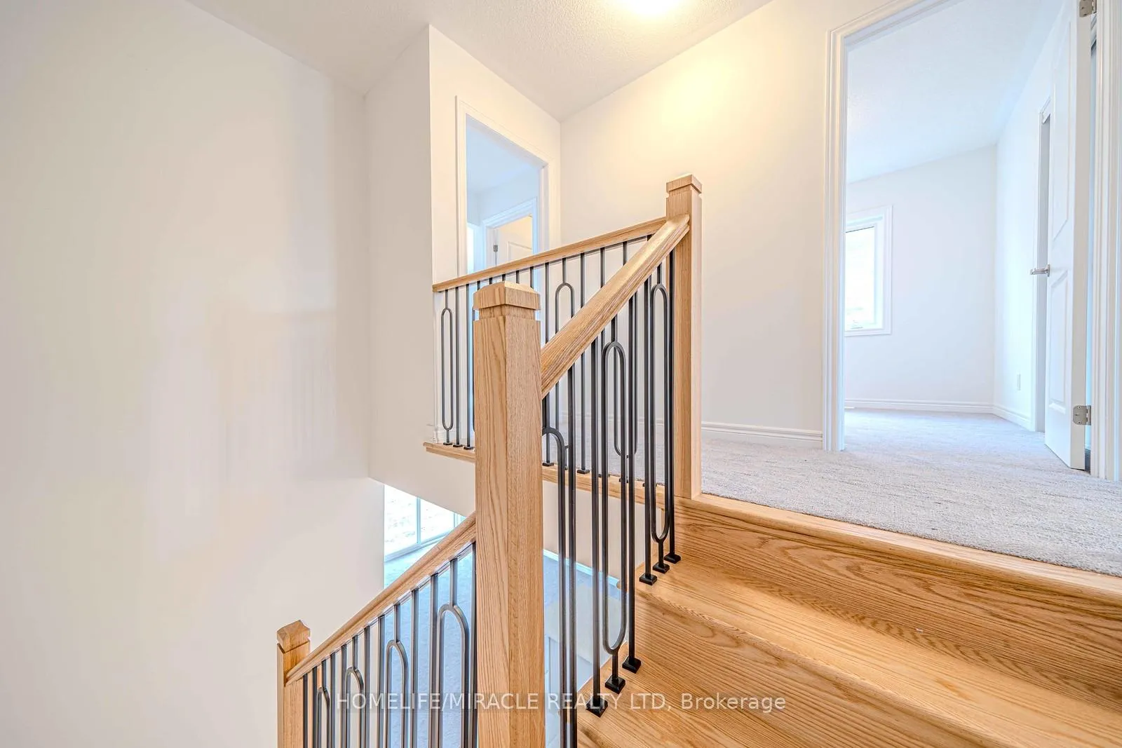 Photo 22 of 1054 Lockie Drive, Oshawa, Taunton — HOMEH