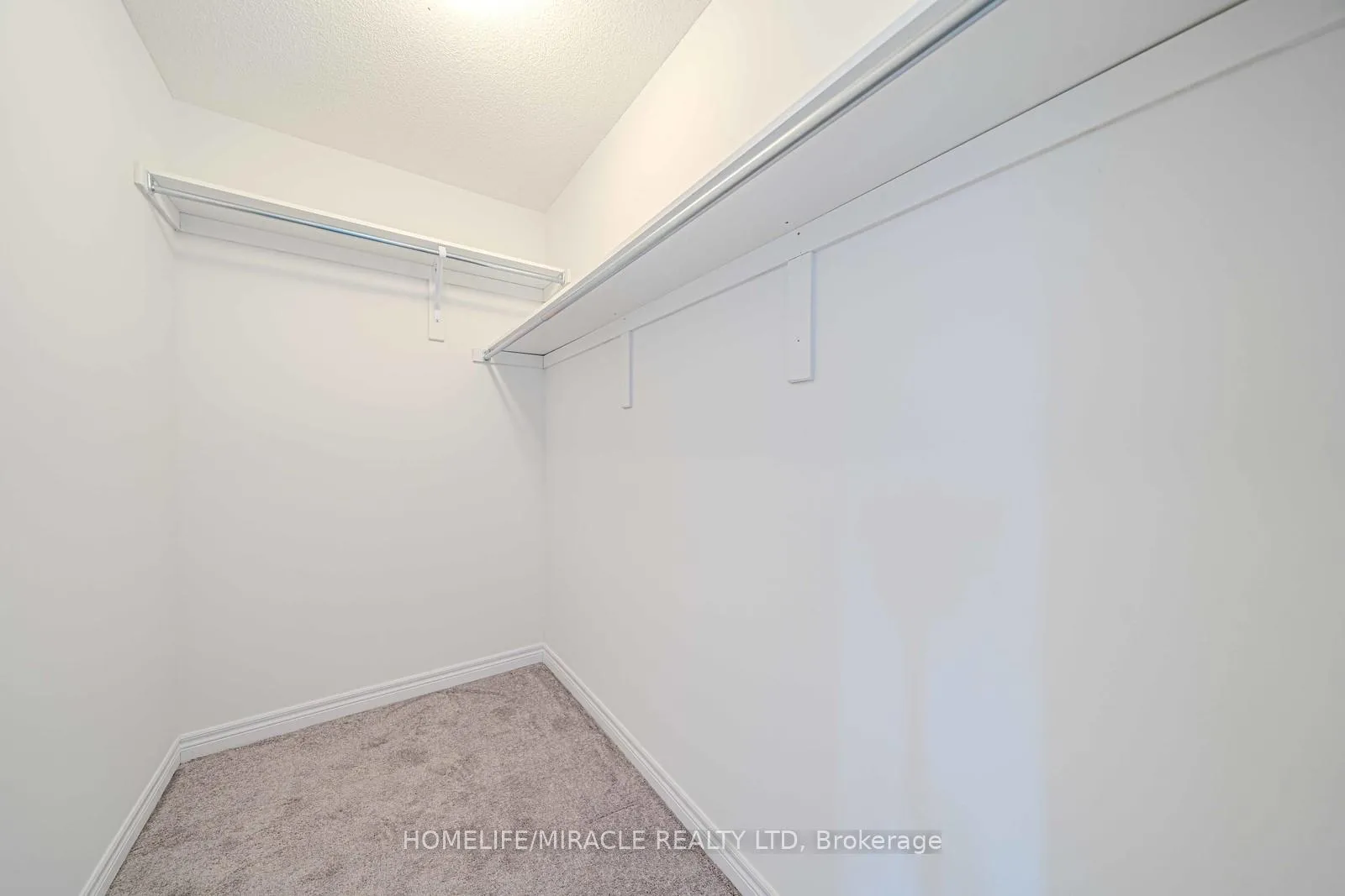Photo 27 of 1054 Lockie Drive, Oshawa, Taunton — HOMEH