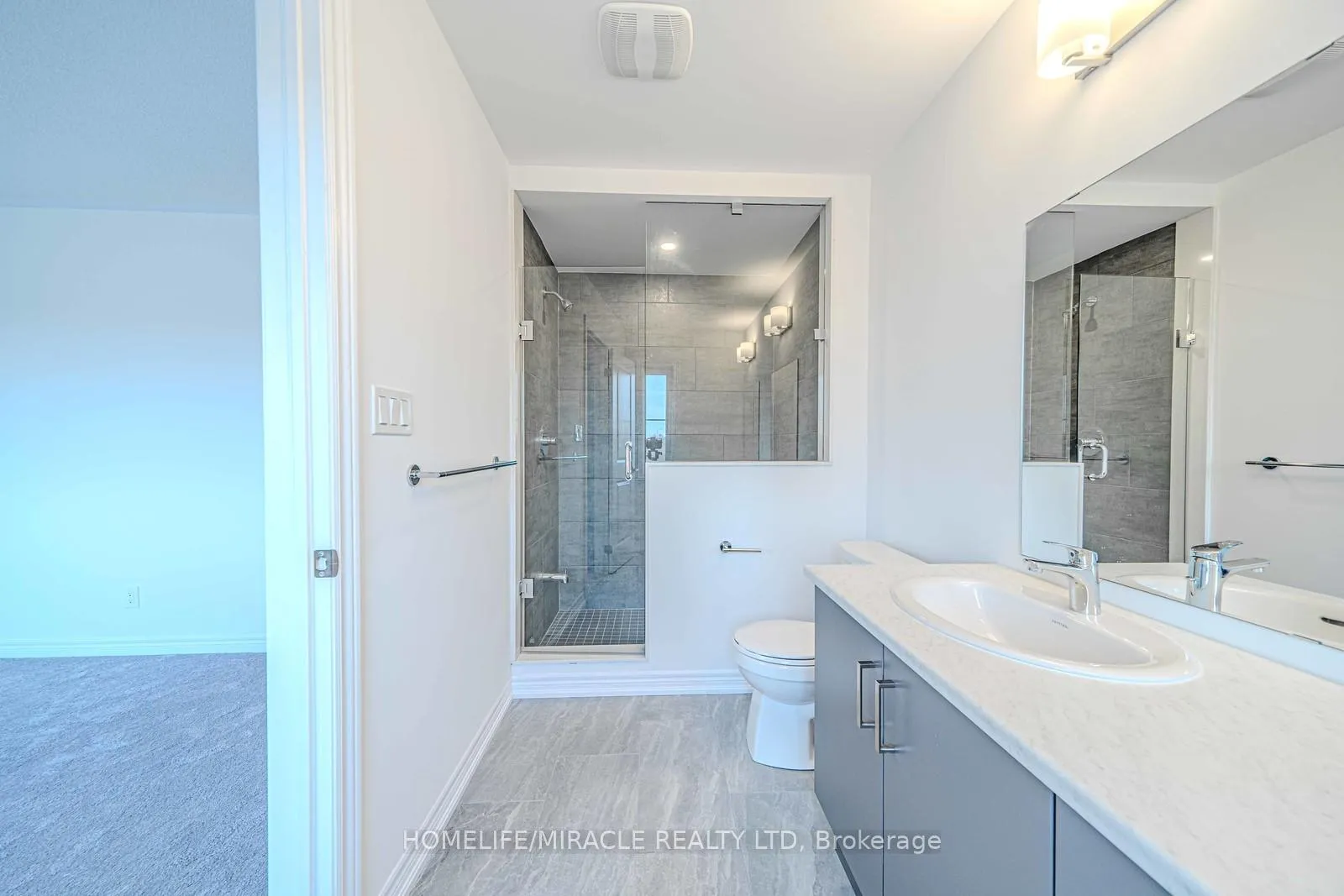 Photo 29 of 1054 Lockie Drive, Oshawa, Taunton — HOMEH