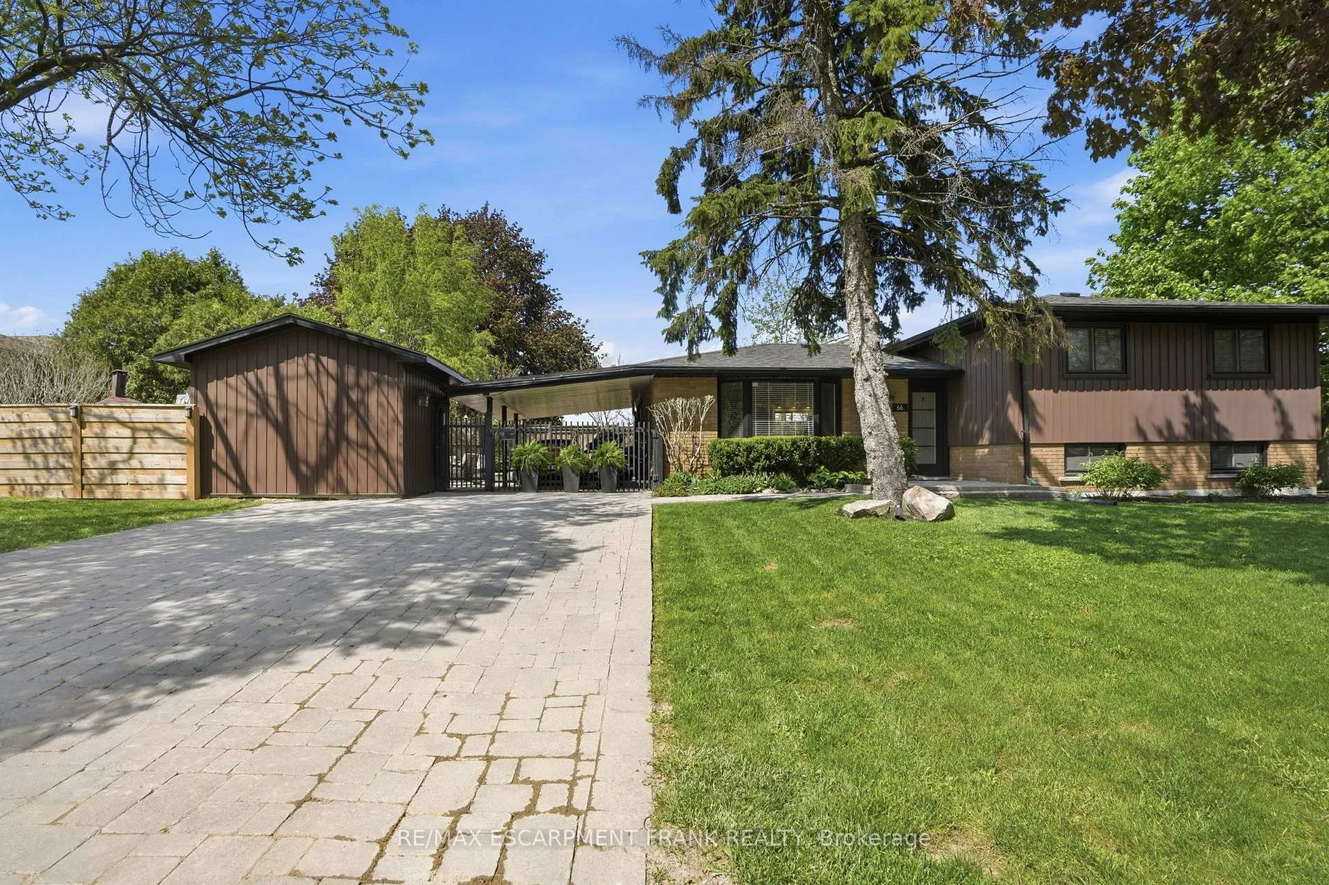 Photo 2 of 66 Purnell Drive, Hamilton, Gilbert — HOMEH