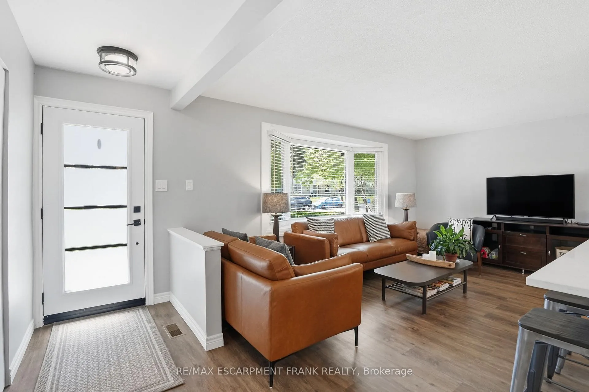 Photo 5 of 66 Purnell Drive, Hamilton, Gilbert — HOMEH
