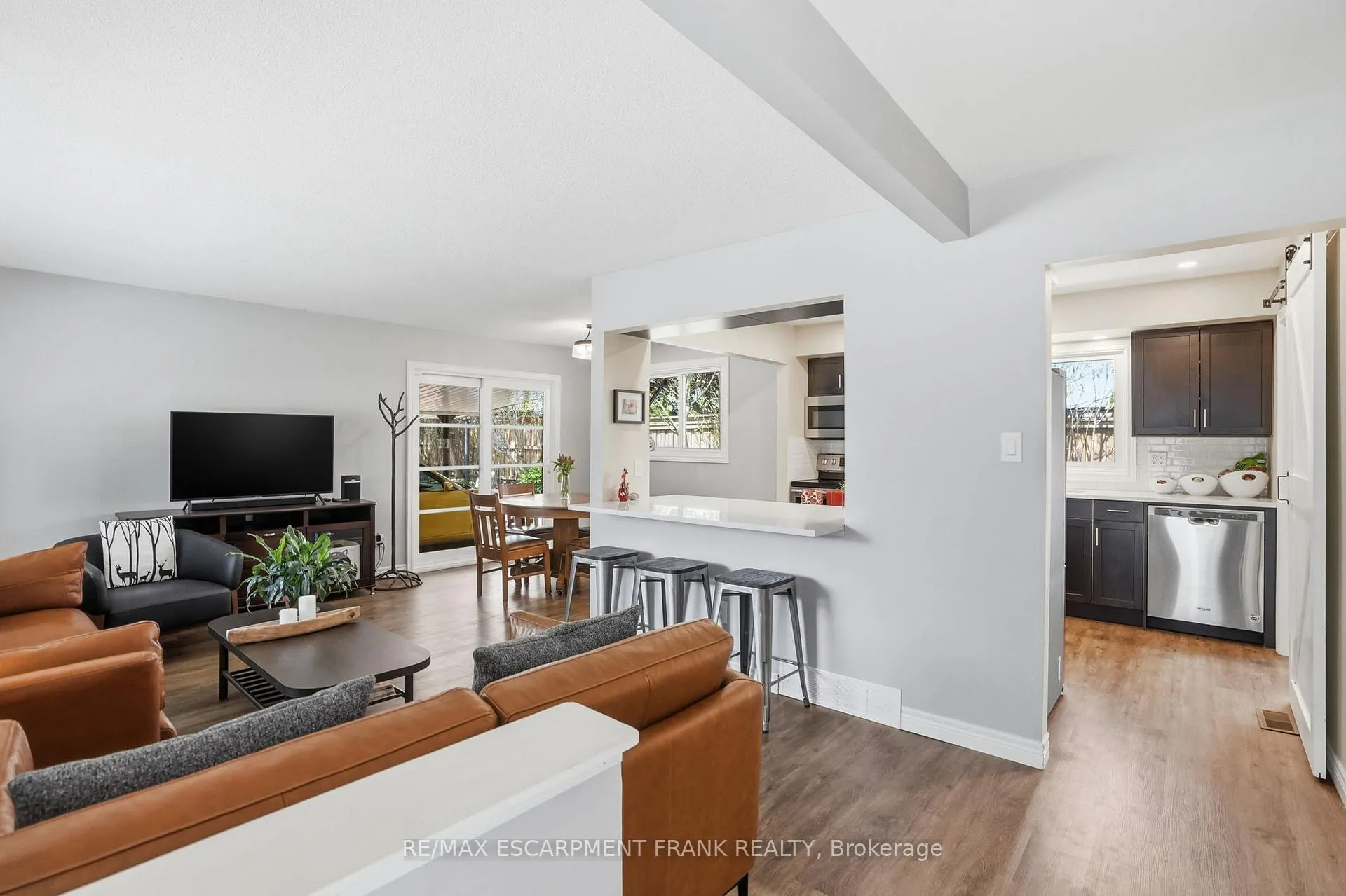 Photo 6 of 66 Purnell Drive, Hamilton, Gilbert — HOMEH