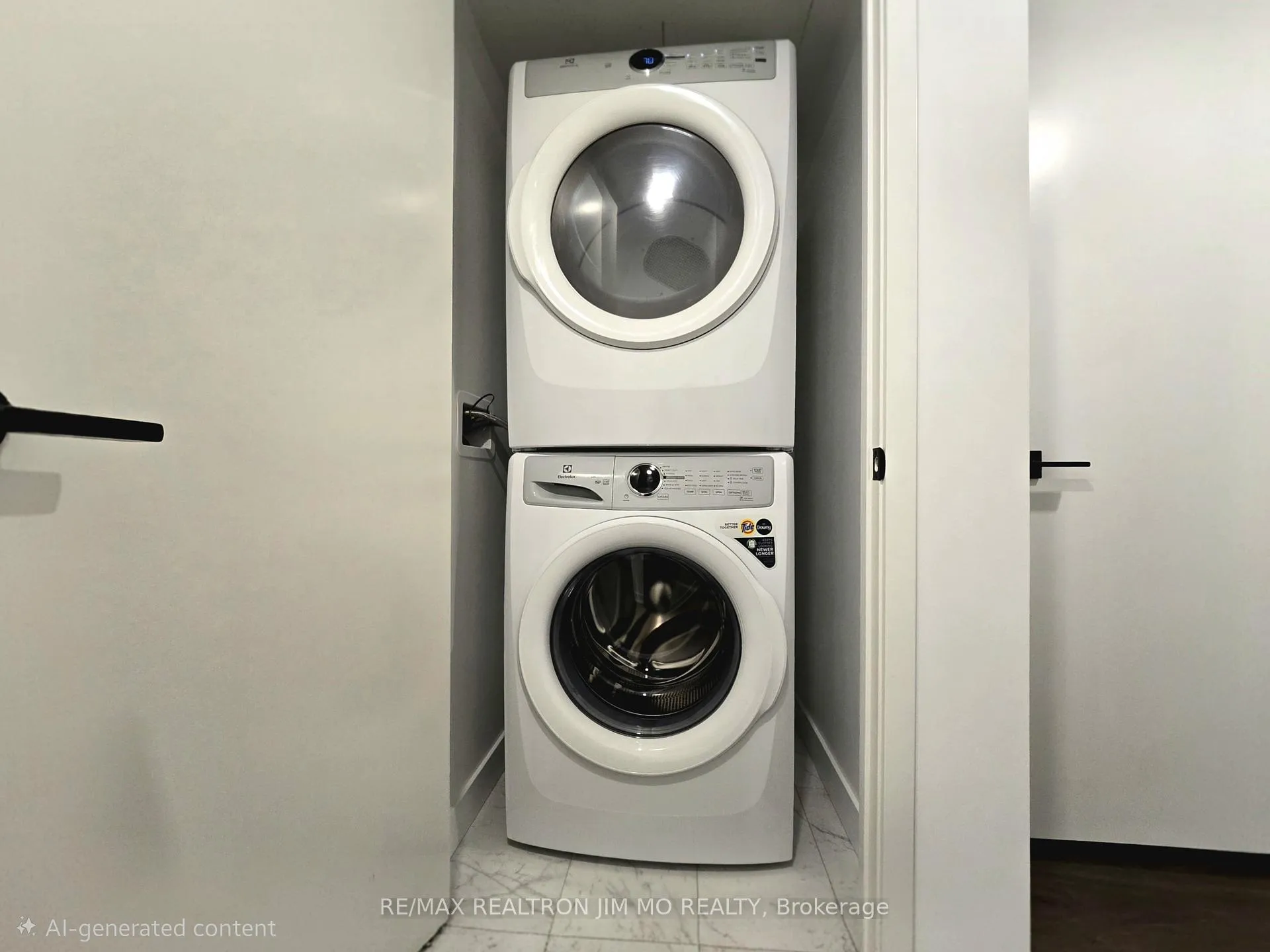 Photo 14 of Unit 1606, 609 Sherbourne Street, Toronto, North St. James Town — HOMEH