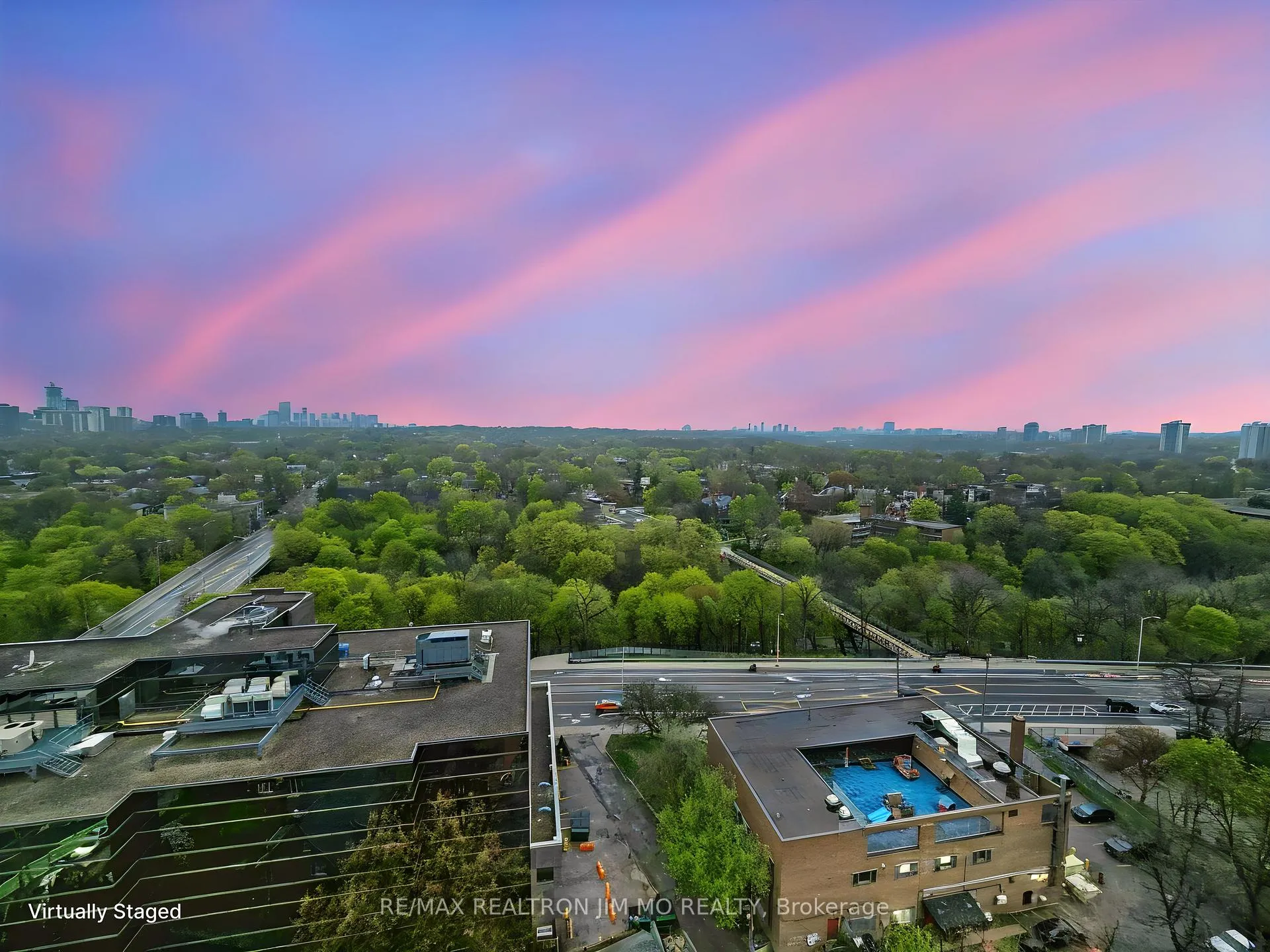 Photo 15 of Unit 1606, 609 Sherbourne Street, Toronto, North St. James Town — HOMEH