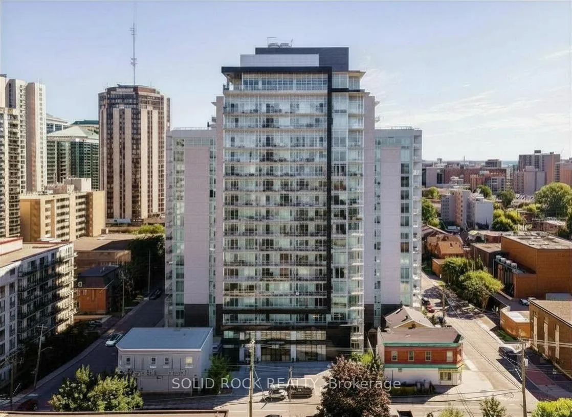 Front of Unit 318, 255 Bay Street