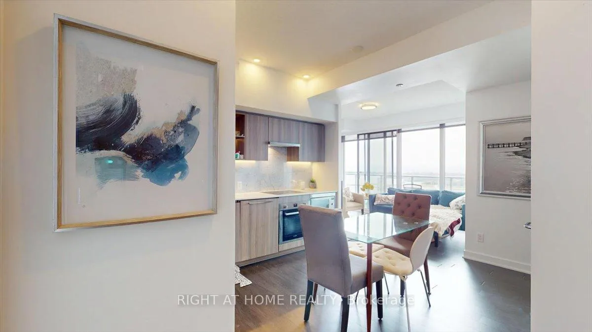 Photo 4 of Unit 3011, 19 Bathurst Street, Toronto, Waterfront Communities — HOMEH