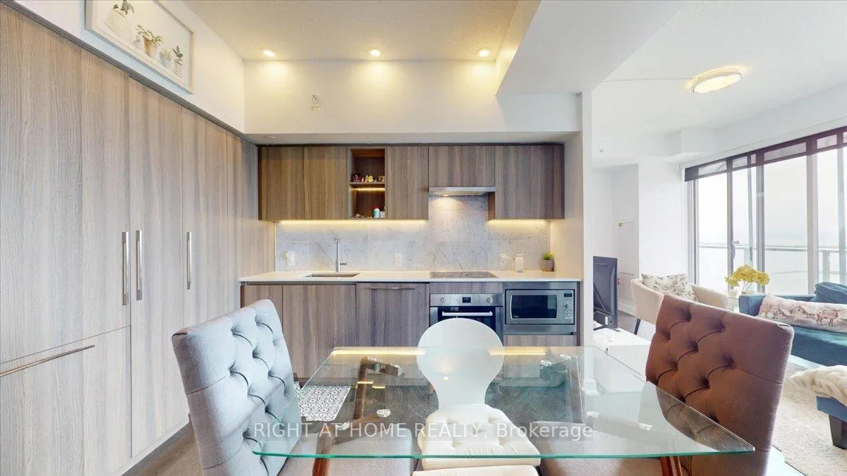 Photo 5 of Unit 3011, 19 Bathurst Street, Toronto, Waterfront Communities — HOMEH