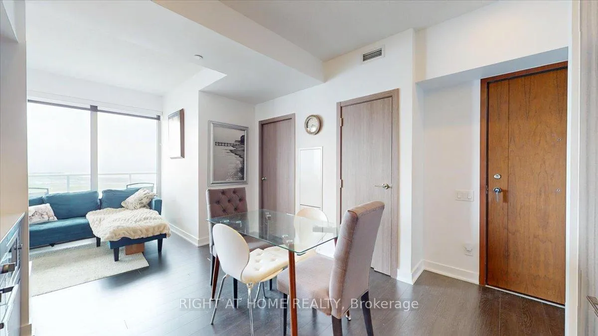 Photo 7 of Unit 3011, 19 Bathurst Street, Toronto, Waterfront Communities — HOMEH