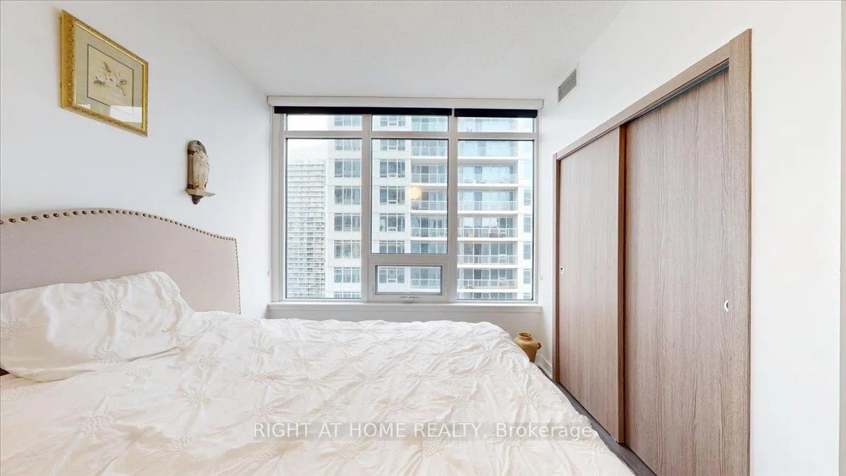 Photo 24 of Unit 3011, 19 Bathurst Street, Toronto, Waterfront Communities — HOMEH