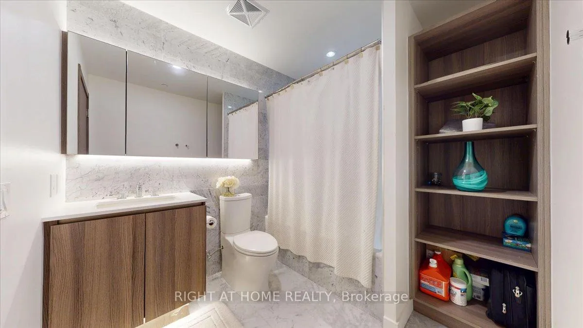 Photo 28 of Unit 3011, 19 Bathurst Street, Toronto, Waterfront Communities — HOMEH