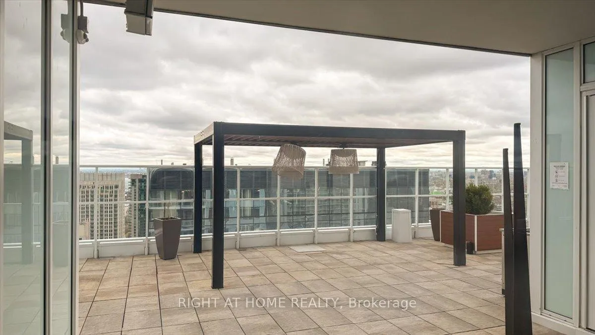 Photo 43 of Unit 3011, 19 Bathurst Street, Toronto, Waterfront Communities — HOMEH