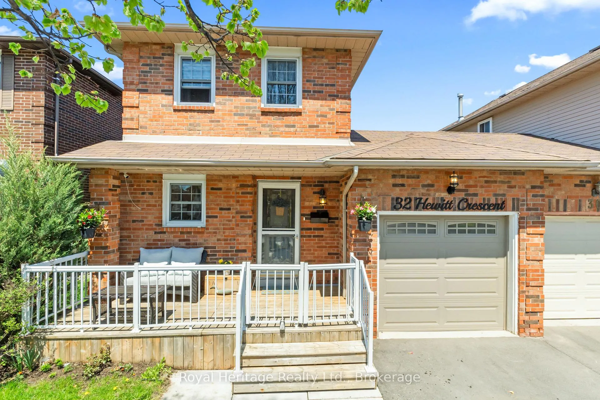Photo 1 of 32 Hewitt Crescent, Ajax, South East — HOMEH