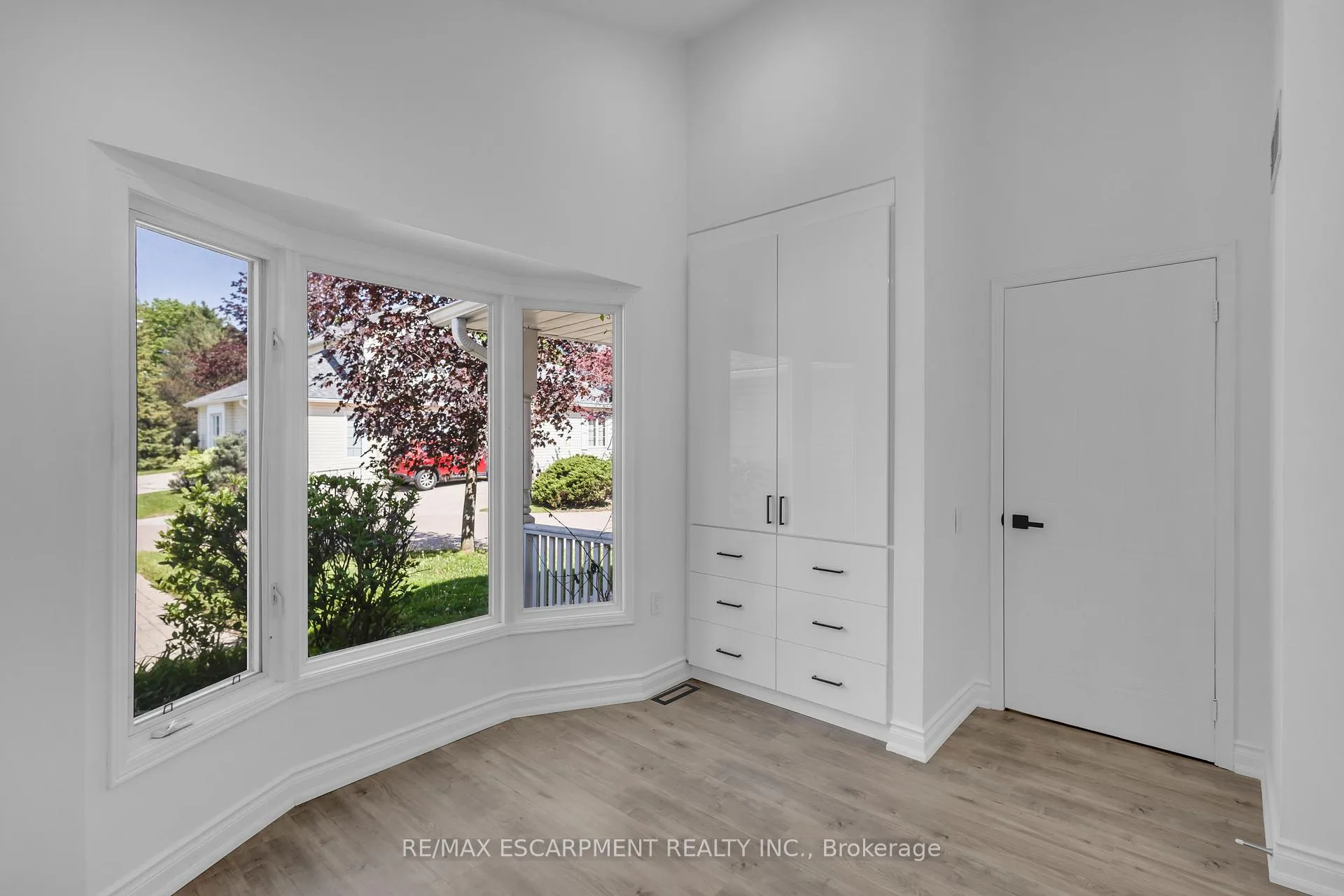 Photo 19 of 375 Silverbirch Boulevard, Hamilton, Villages of Glancaster — HOMEH