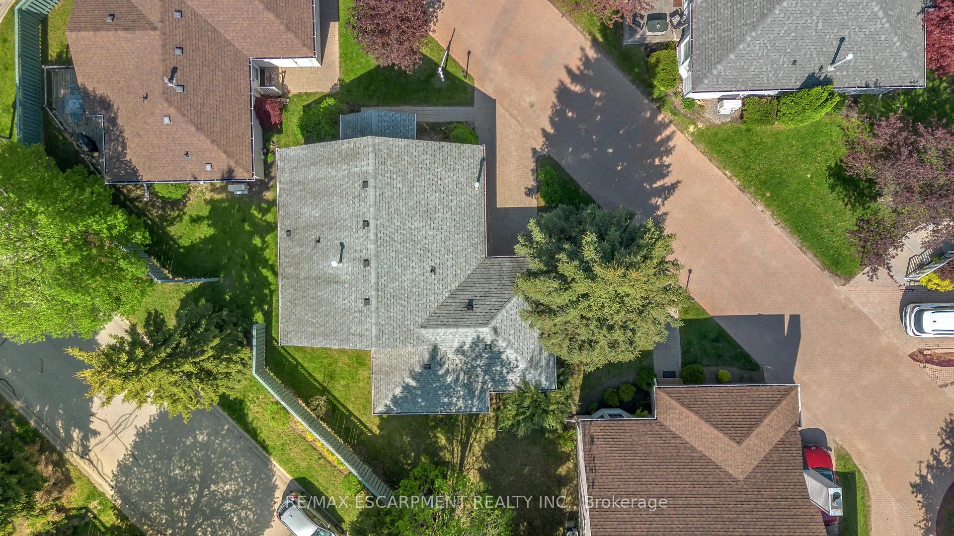 Photo 36 of 375 Silverbirch Boulevard, Hamilton, Villages of Glancaster — HOMEH