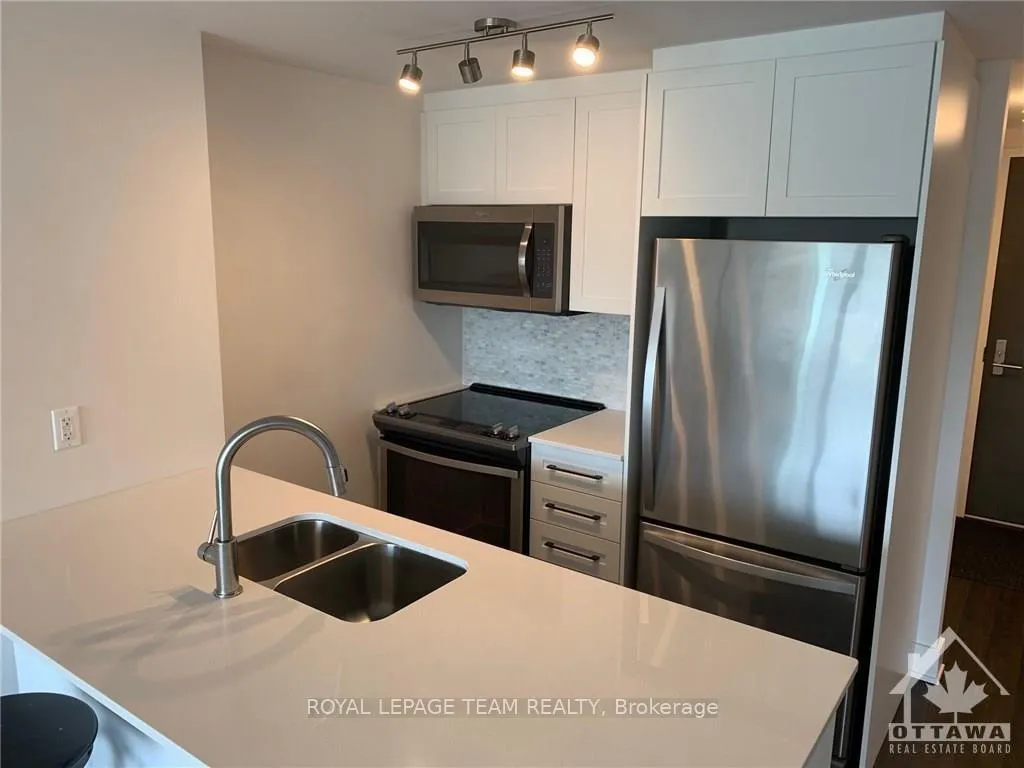Photo 4 of Unit 413, 411 Mackay Street, Ottawa, Lindenlea — HOMEH
