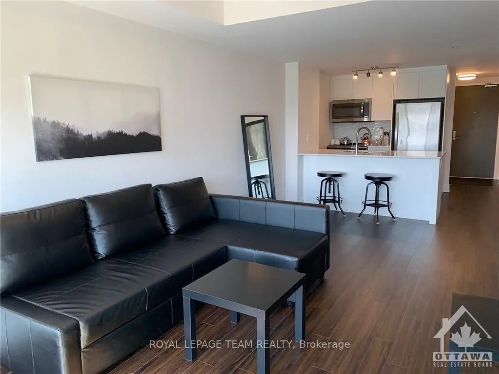 Photo 5 of Unit 413, 411 Mackay Street, Ottawa, Lindenlea — HOMEH