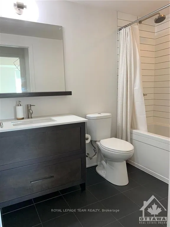 Photo 11 of Unit 413, 411 Mackay Street, Ottawa, Lindenlea — HOMEH