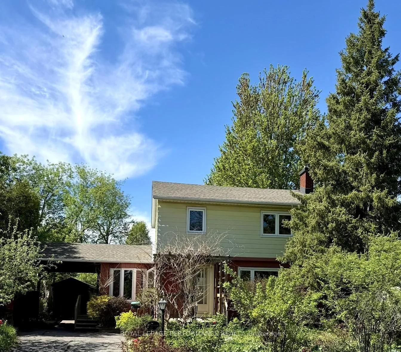 Photo 1 of 77 Canter Boulevard, Ottawa, Meadowlands/St. Claire Gardens — HOMEH