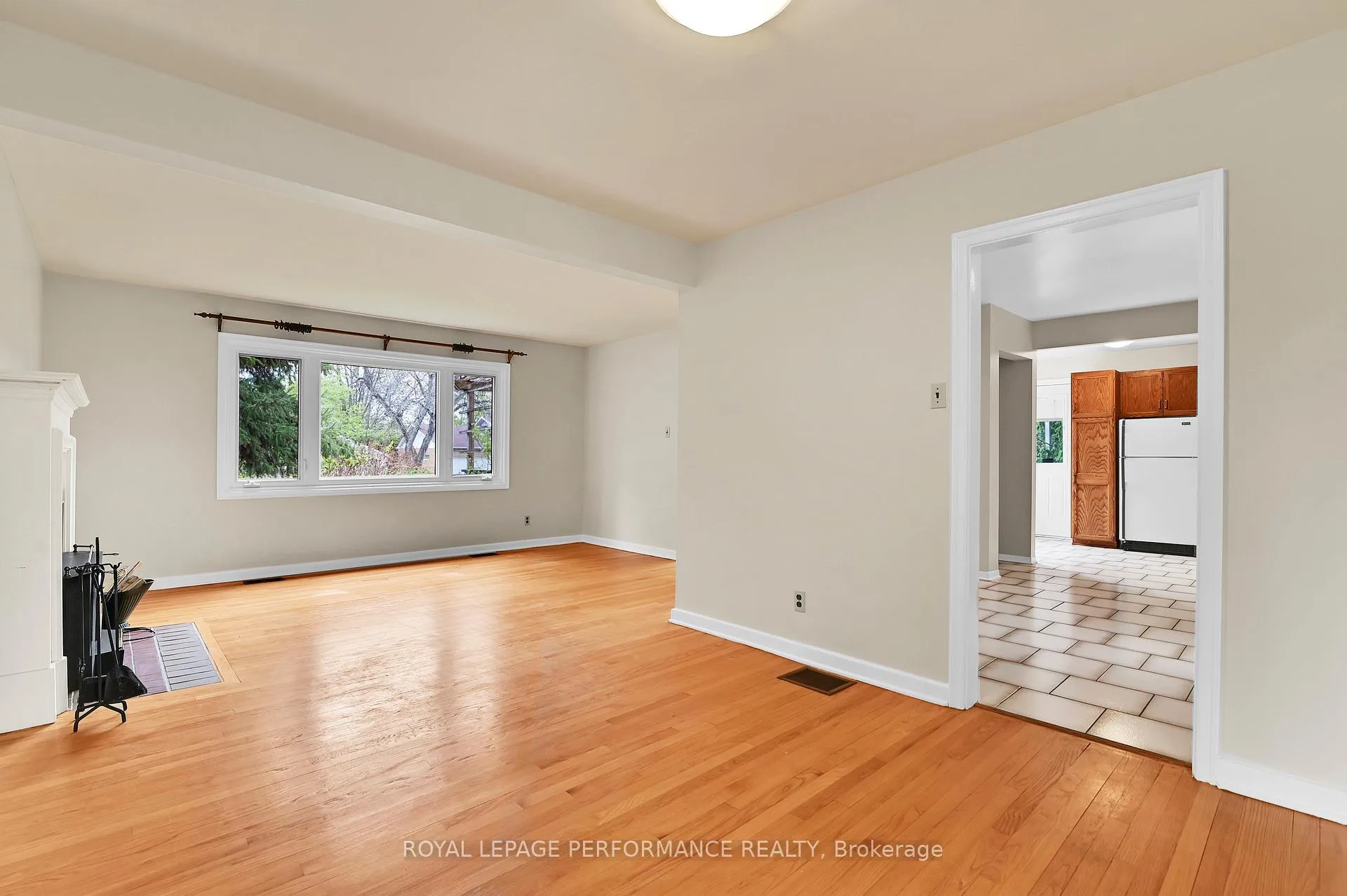 Photo 7 of 77 Canter Boulevard, Ottawa, Meadowlands/St. Claire Gardens — HOMEH