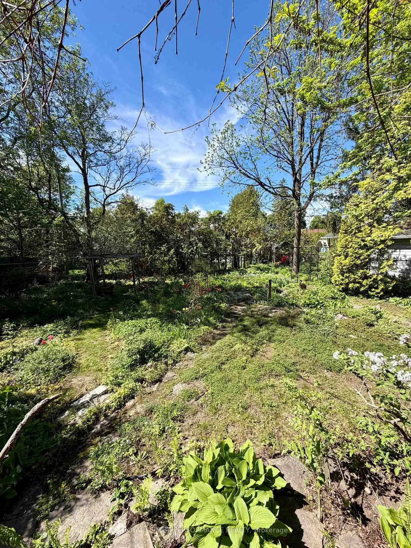 Photo 37 of 77 Canter Boulevard, Ottawa, Meadowlands/St. Claire Gardens — HOMEH