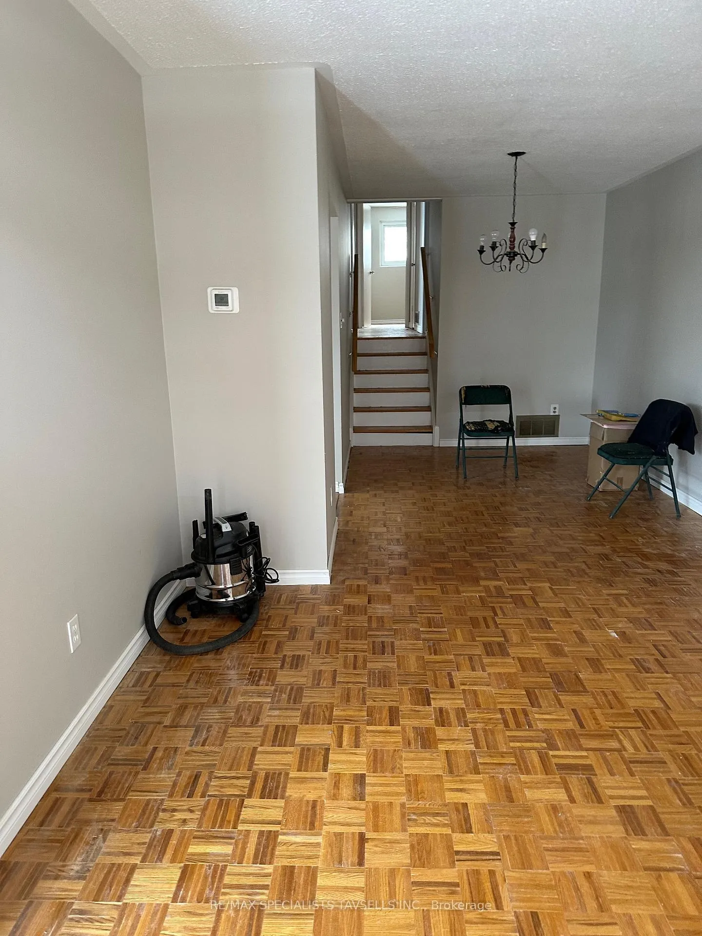 Photo 4 of 242 Archdekin Drive, Brampton, Madoc — HOMEH